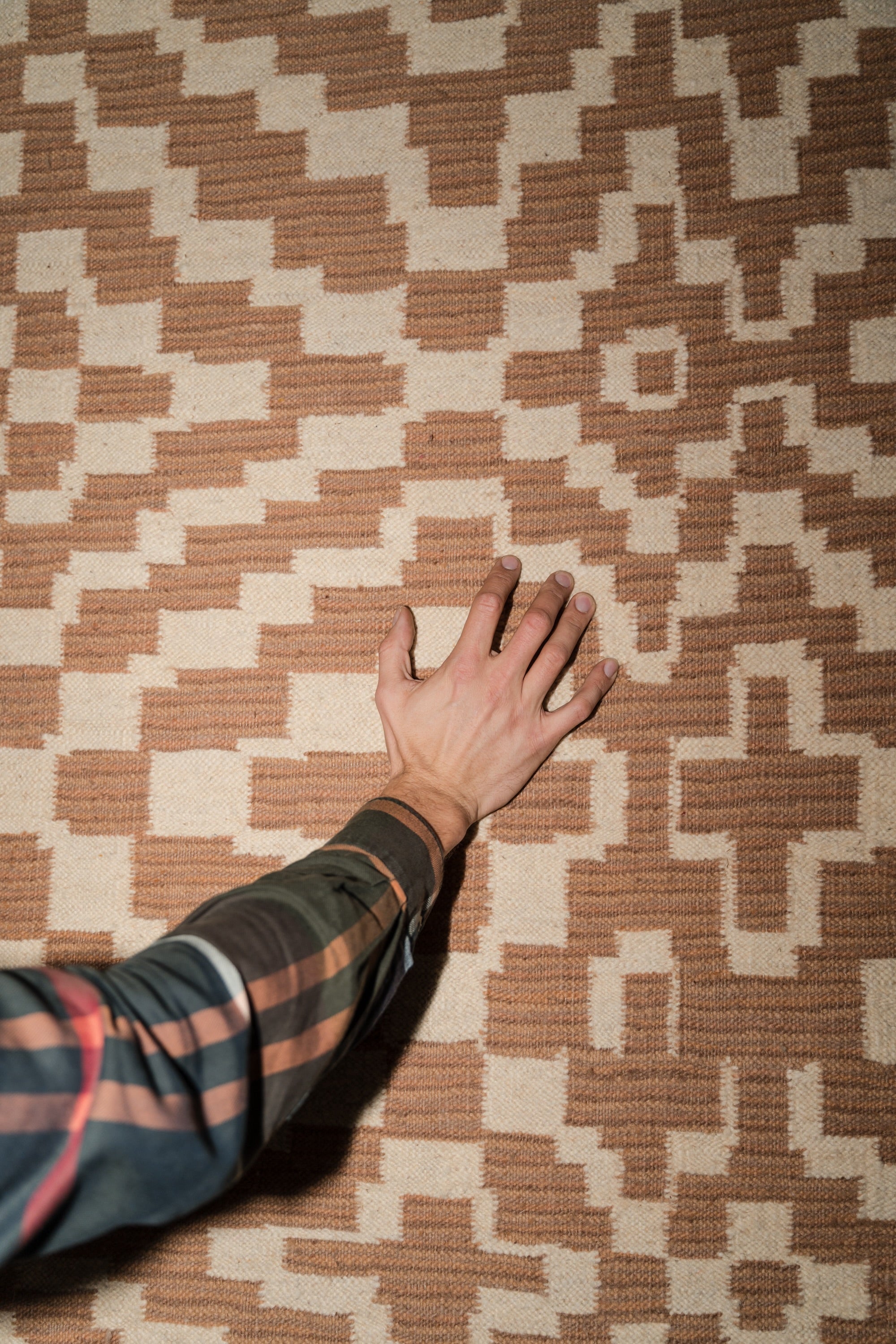Vertigo Kilim by Edgar Bąk
