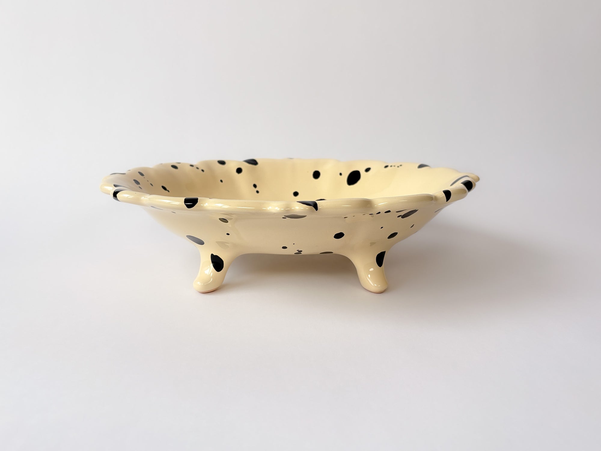 Curvy Footed Bowl by Ivo Angel